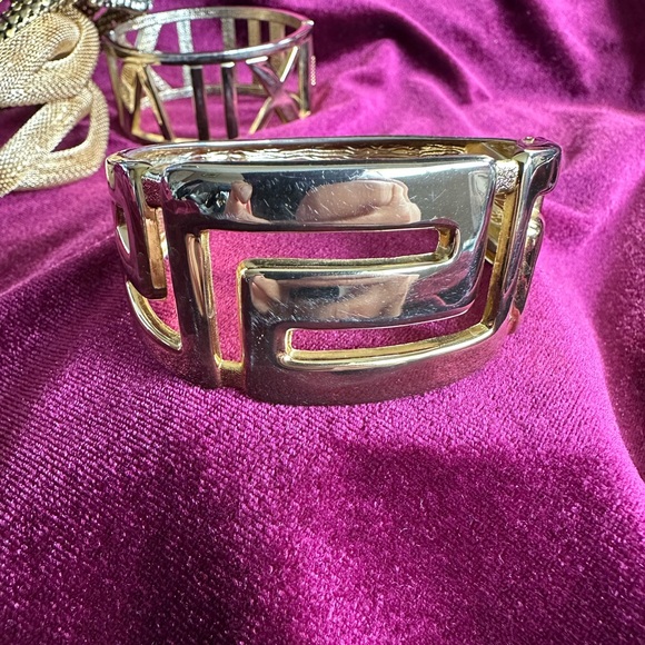 5/$25 will bundle Gold Tone Cuff Bracelet Quad - Picture 3 of 9